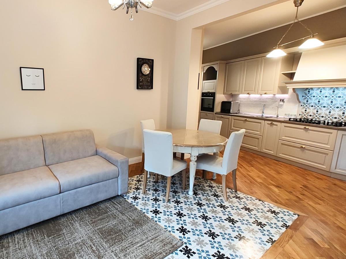 Luxury Apartment By Palazzo Senesi Рим Экстерьер фото